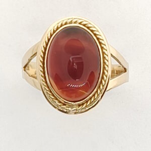 1 stk. Renoveret Bred Cabochon guldring med oval Karneol