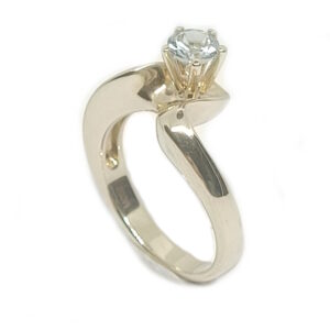 Aquamarin og 14 Karat guld