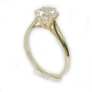 18 karat solitaire ring