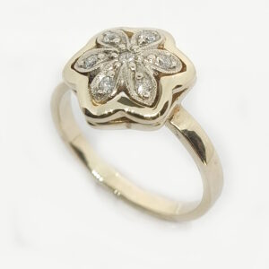 Diamant Blomsterring med 7 diamanter i 14 Karat guld
